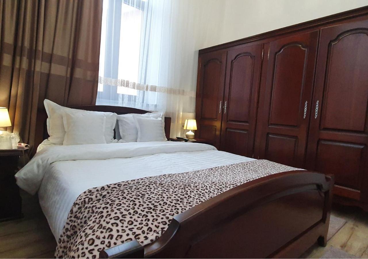 Casa Domneasca Rarau Otel Câmpulung Moldovenesc Dış mekan fotoğraf